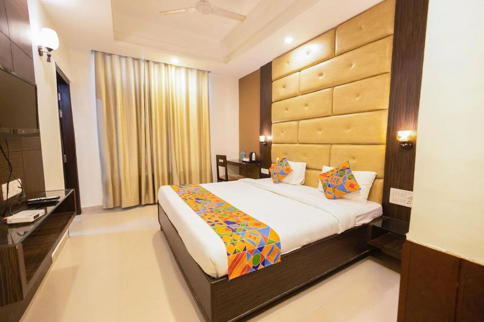Hotel Sahibs Lighthouse - Family & Corporate Hotel Agra  3*, Agra (Uttar Pradesh) India